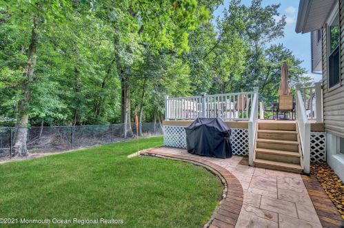 305 Bartley Rd, Jackson Twp NJ  08527-1166 exterior