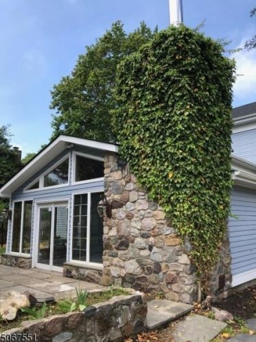 522 2nd St, Belvidere NJ  07823-1521 exterior