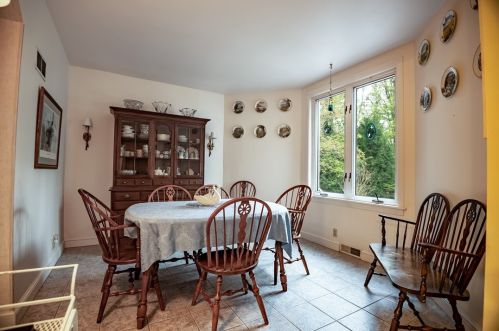 1355 Yahres Rd, Hermitage PA  16146-3643 exterior