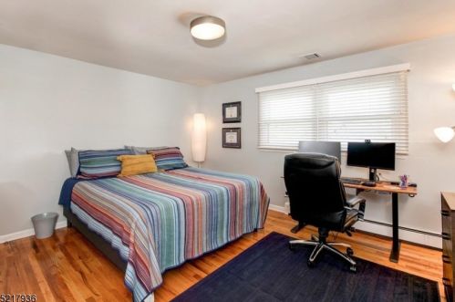 24 Serpentine Rd, Skyline Lakes NJ  07456-2521 exterior