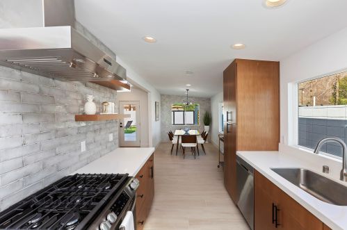 52152 Avenida Alvarado, La Quinta CA  92253-3229 exterior