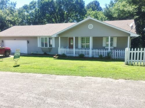 428 Fern Dr, Yellville, AR 72687-7510