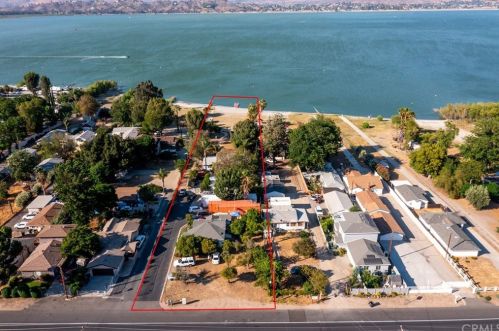 16072 Grand Ave, Lake Elsinore, CA 92530-1418