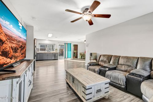 14822 21st Way, Phoenix, AZ 85022-4119