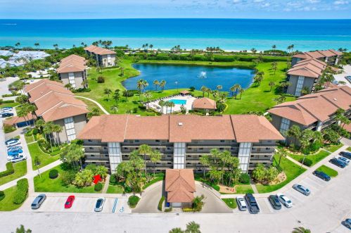 401 Seas Dr, Jupiter FL  33477-1129 exterior