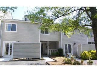 8329 Cricket Lake Dr, Charlotte, NC 28277-9845