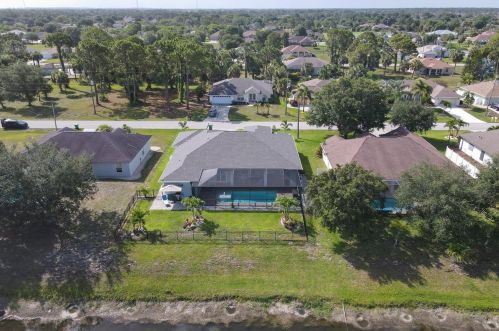 222 Broadmoor Ln, Placida FL  33947-1903 exterior