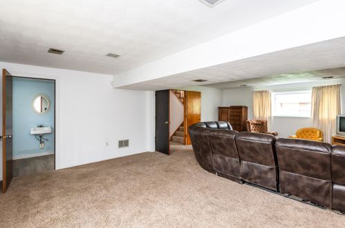 824 Stutely Pl, Miamisburg OH  45342-2025 exterior