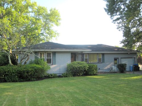 1715 Judy Lynn Dr, Hermitage, PA 16121-1530