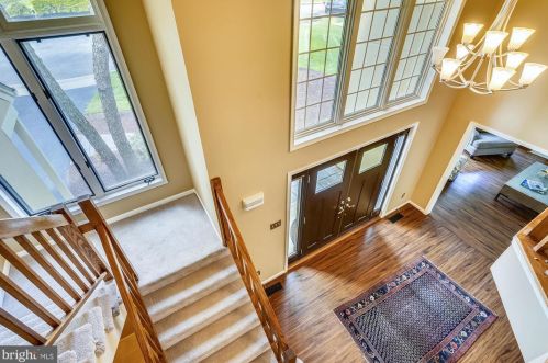 9111 Meadowcreek Ln, Lorton VA  22079-3238 exterior