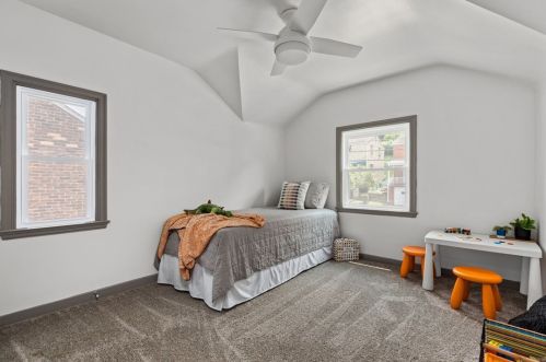 410 Maytide St, Pittsburgh PA  15227-1848 exterior