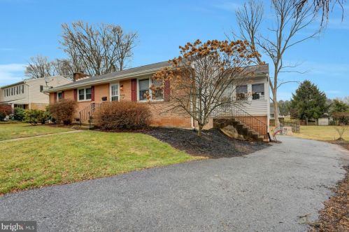 1092 Cocklin St, Navy Sup Dpt PA  17055-3956 exterior