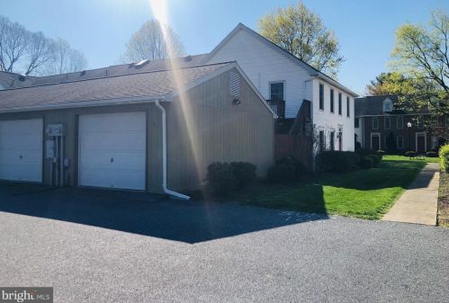 469 Delancey Ct, Navy Sup Dpt, PA 17055-5455