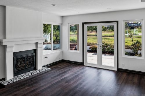 4792 Galicia Way, Oceanside CA  92056-5122 exterior