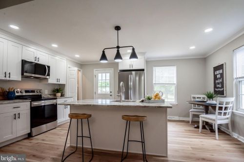 1954 Old Kirkwood Rd, Bear DE  19701-2235 exterior