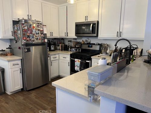 757 Redondo Ave, Long Beach CA  90804-5140 exterior