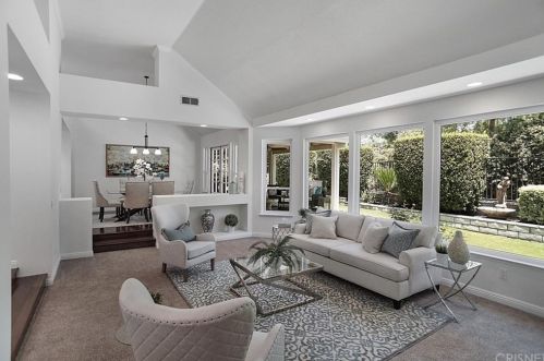 24051 Regents Park Cir, Santa Clarita, CA 91355-2026
