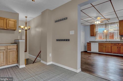 458 Highland St, Harrisburg PA 17113-1536 exterior