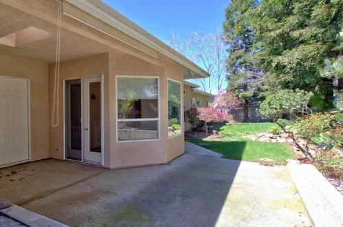 2 Burney Dr, Chico CA  95928-3805 exterior