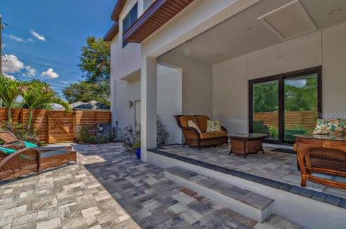 495 43rd Ave, Saint Petersburg, FL 33703-4707
