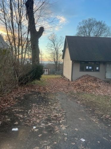 430 Shady Ln, New Castle PA  16105-1572 exterior