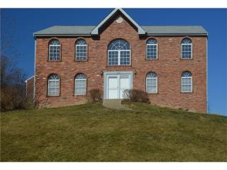 100 Royalbrooke Dr, Venetia, PA 15367-1392