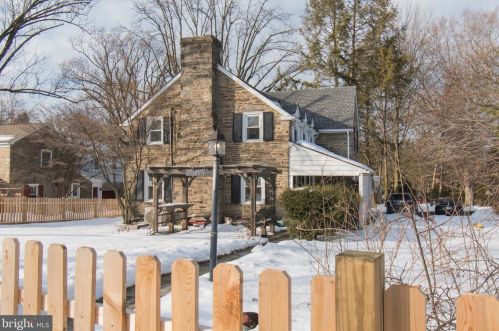 1 Develon Rd, Melrose Park, PA 19027-3154