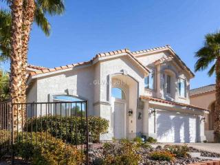 718 Leicester St, Henderson, NV 89002-6518