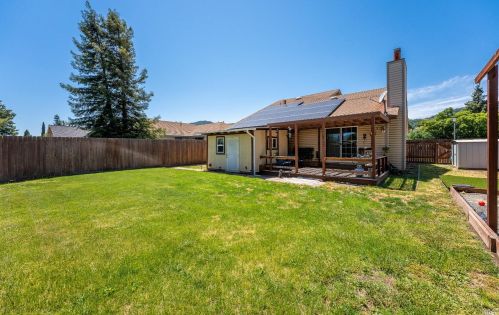 361 Sherry Dr, Ukiah CA  95482-3388 exterior