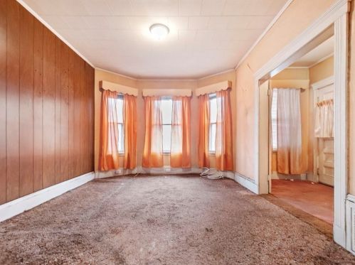 742 Bennington St, Boston MA exterior