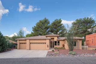 205 Oakcreek Dr, Sedona AZ  86351-7737 exterior