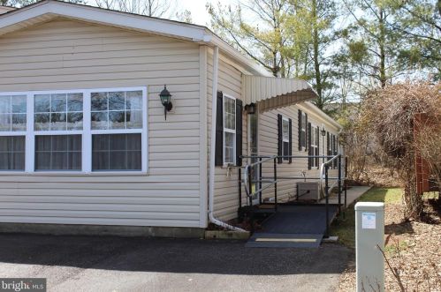 257 Chadwick Ct, Souderton PA  18964-2818 exterior