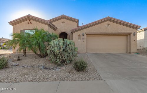 4206 Sourwood Dr, Gilbert, AZ 85298-4611