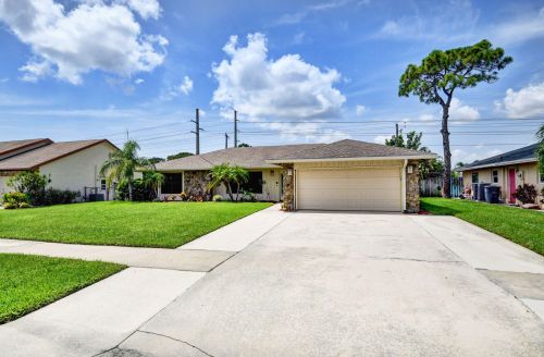 4410 Brandywine Dr, Boca Raton FL  33487-2278 exterior