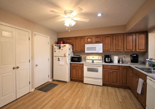 1577 Englewood Pl, Florence KY  41042-7015 exterior