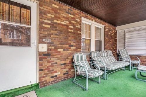 2939 Clermont Ave, Pittsburgh, PA 15227-2531