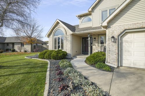 8128 67th Ave, Kenosha, WI 53142-1861