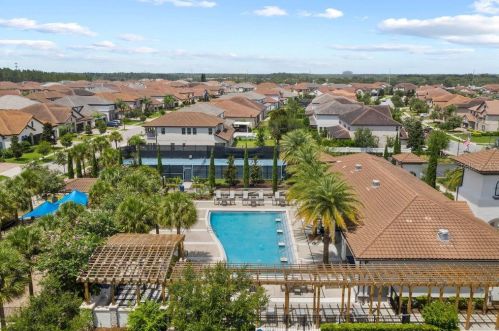 8435 Chilton Dr, Orlando, FL 32836-5810