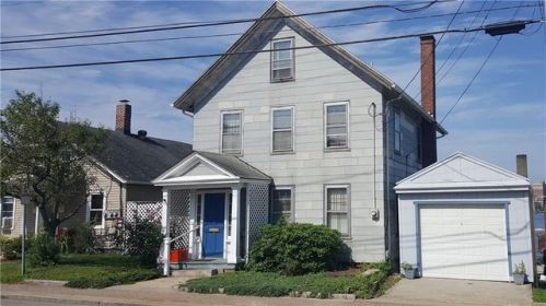247 Thames St, Groton, CT 06340-3955