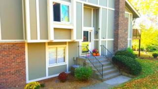 6802 Buckingham Ct, Saint Paul, MN 55125-2401