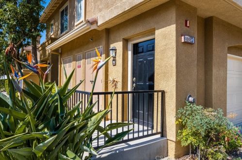 2772 Blackburn Dr, Orange, CA 92867-1647