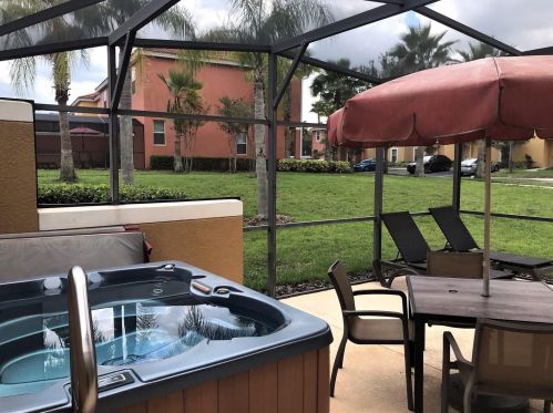 3012 Secret Lake Dr, Kissimmee, FL 34747-3042