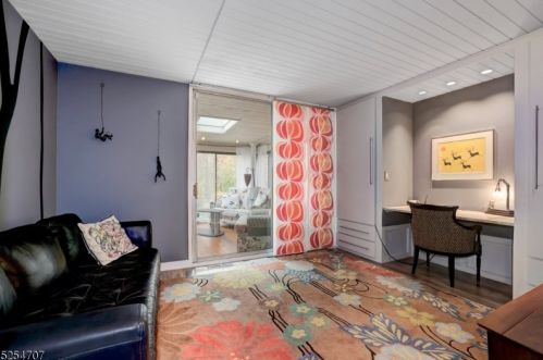 12 Robinwood Dr, West Paterson NJ  07424-2320 exterior