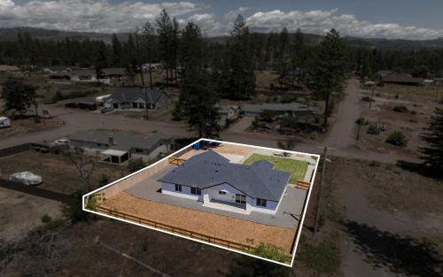 6081 Maxwood Dr, Paradise CA  95969-4348 exterior