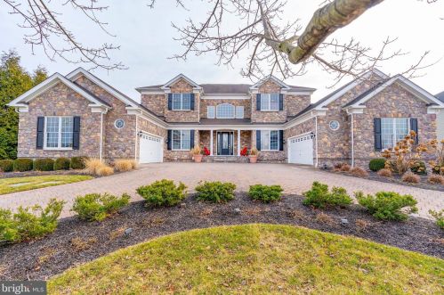 521 Bridle Dr, Wilmington, DE 19810-2261