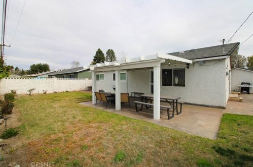 2241 Ravenna St, Simi Valley CA  93065-2737 exterior