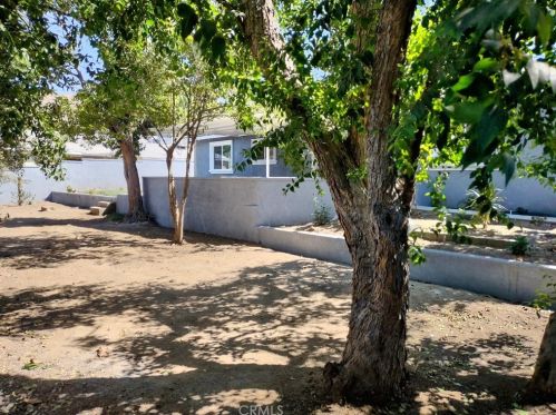 3780 La Hacienda Dr, San Bernardino CA  92404-2039 exterior