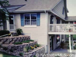 1566 Mallard Vw, Saint Paul, MN 55122-2557