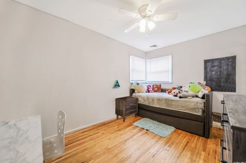 40 Royal Ln, Northport NY  11768-3332 exterior