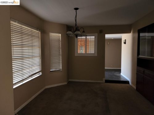 1728 Vine St, Lodi CA  95240-4853 exterior